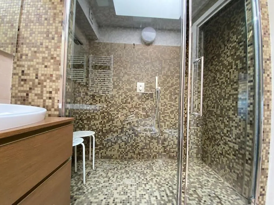 Penthouse Luce Milano Near Metro-Bus-Tram Apartment Italy